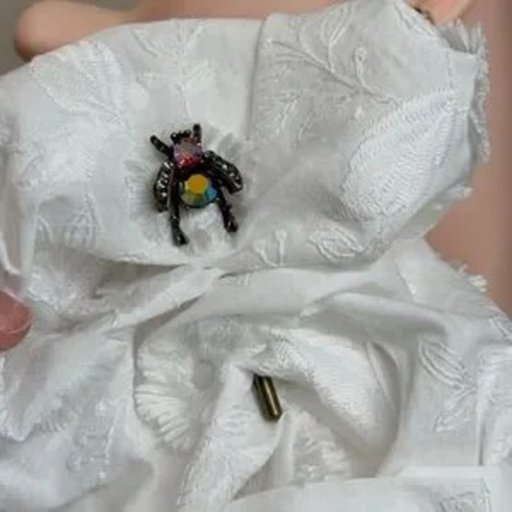 Avant-Gard Colorful Insect Brooch-Pin - Picture 4 of 10